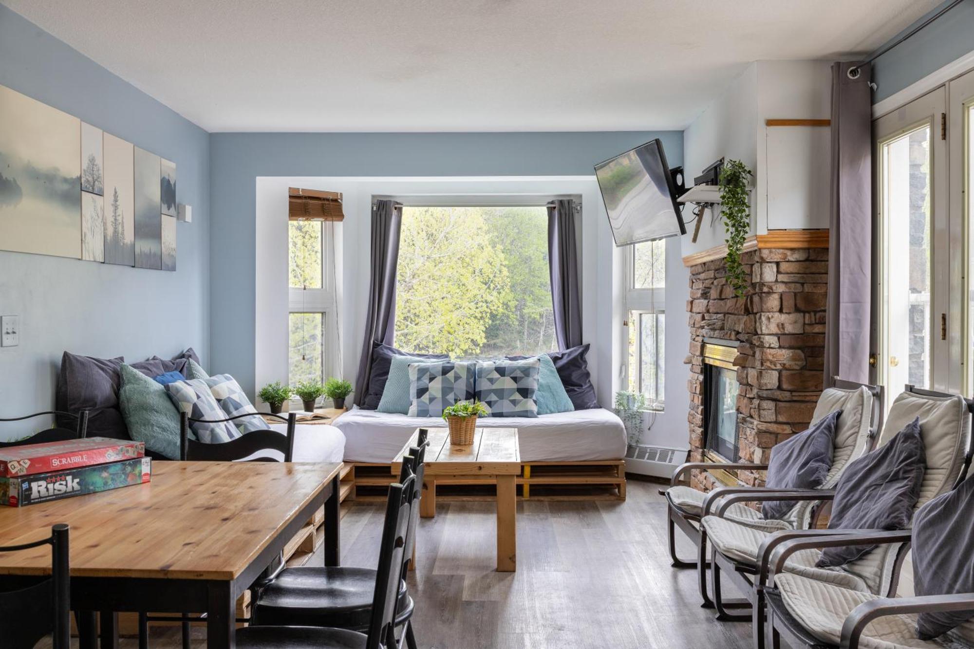 Samesun Banff Hostel Экстерьер фото