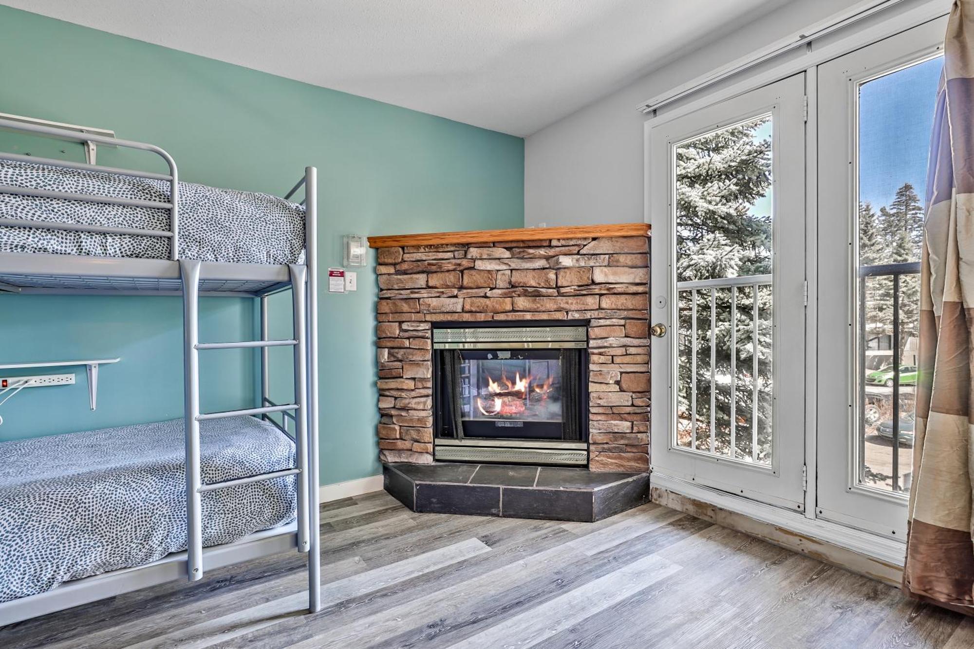Samesun Banff Hostel Экстерьер фото