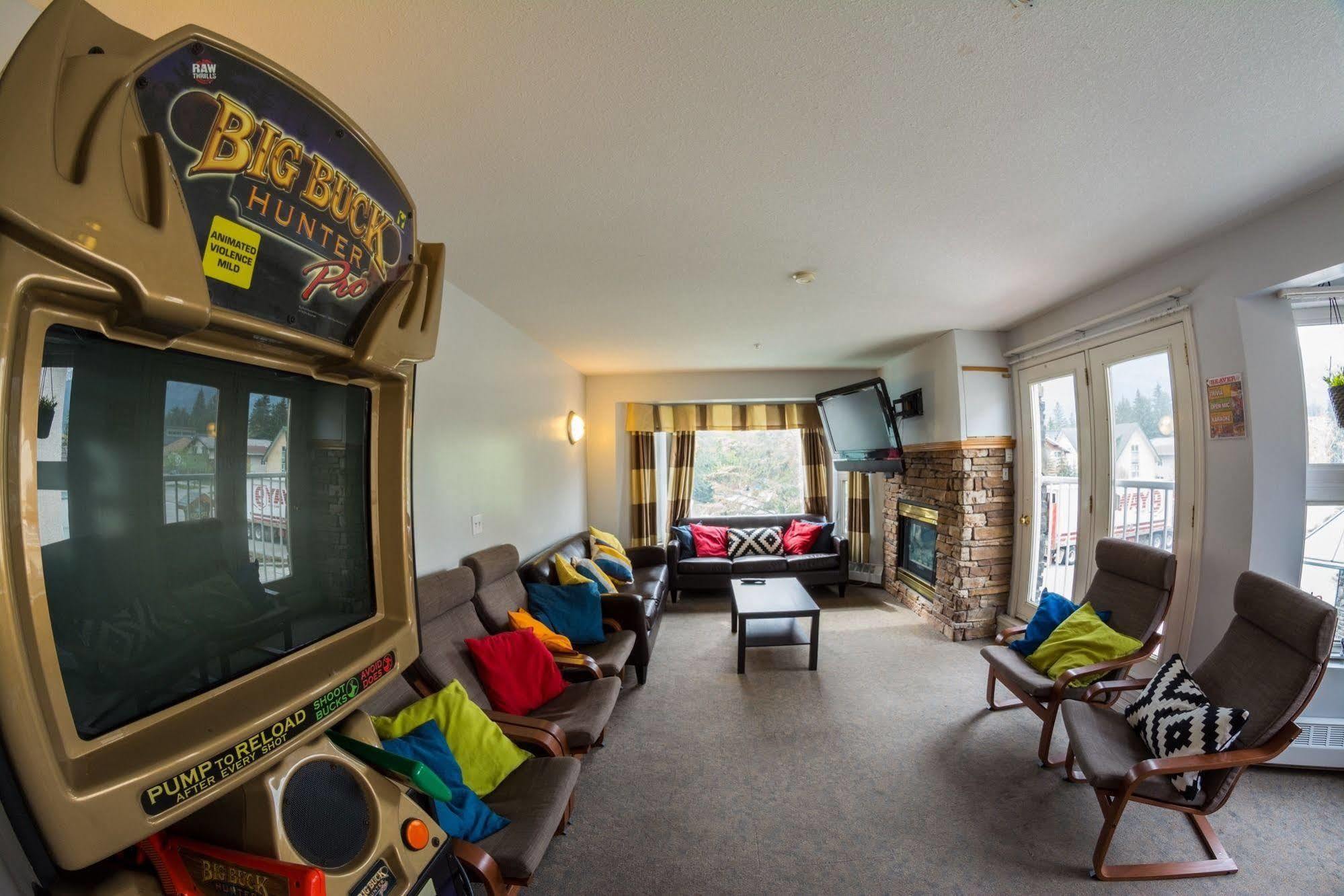 Samesun Banff Hostel Экстерьер фото
